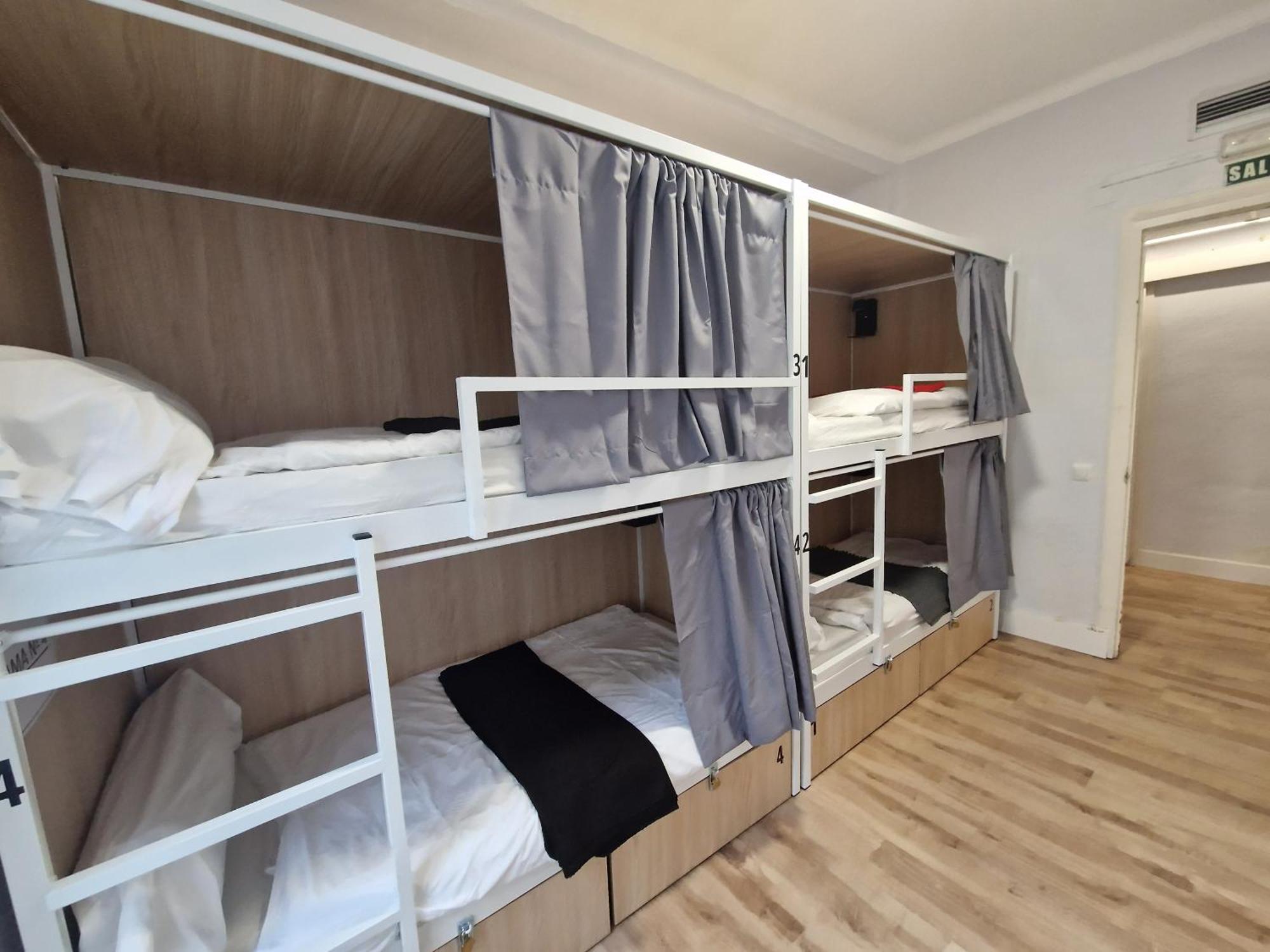 Aloha Hostel Παμπλόνα Εξωτερικό φωτογραφία